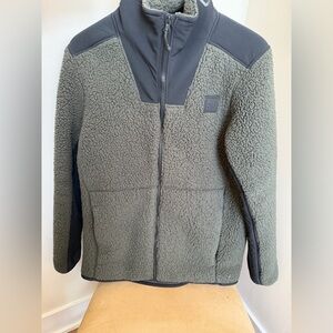 Under Armour Men’s Fleece Jacket